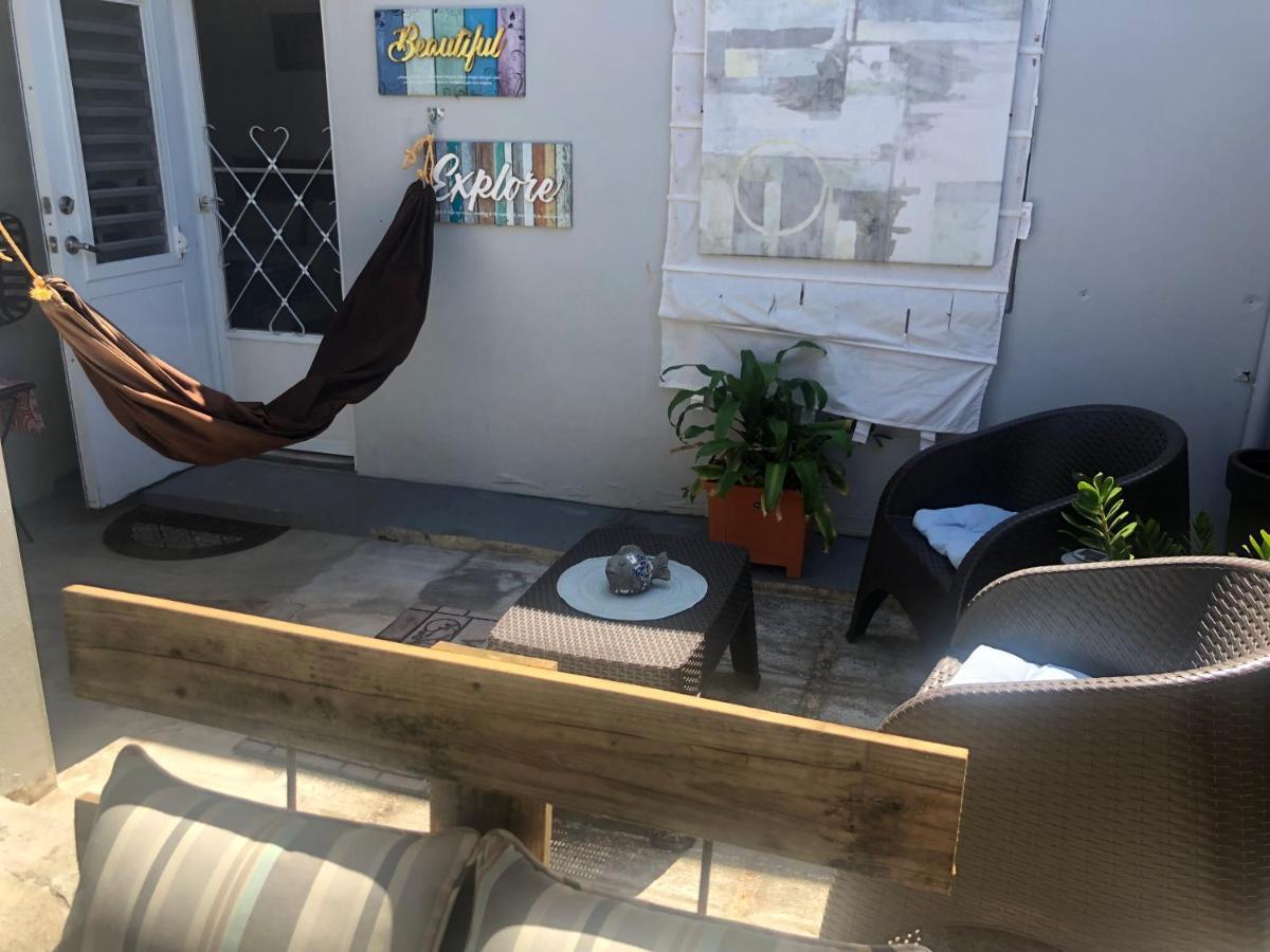 Jay'S Home By The Beach & Rainforest Лукильо Екстериор снимка